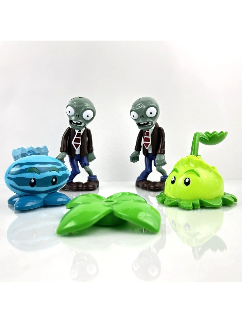 Plants VS. Zombies Action Figures Lot EA Sports 2018-2020 Toys Video Game